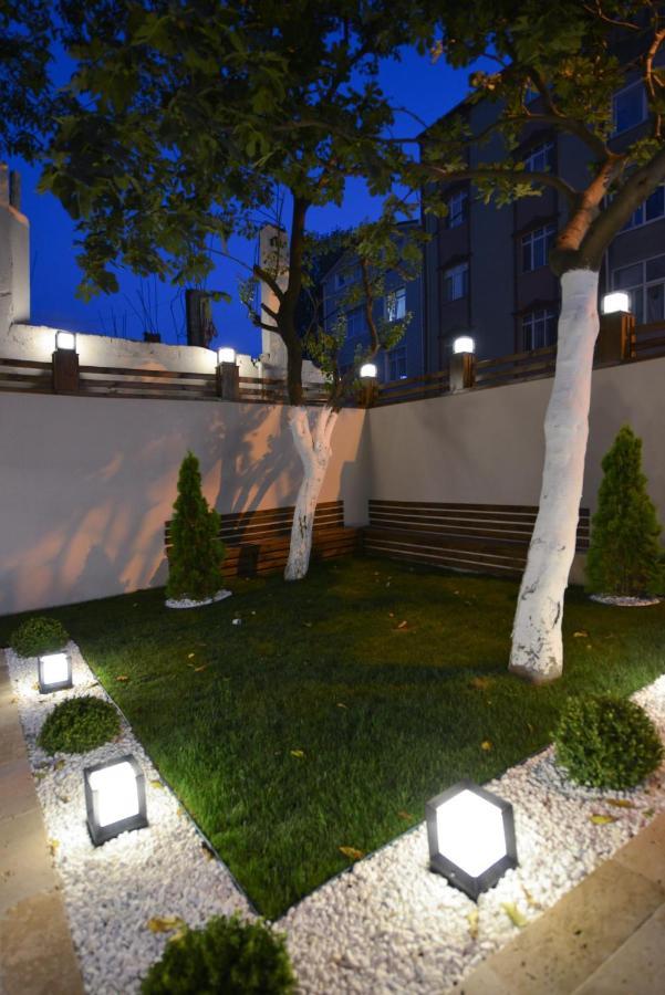 Istport Garden Hotels Arnavutkoy Exterior foto The garden of the museum