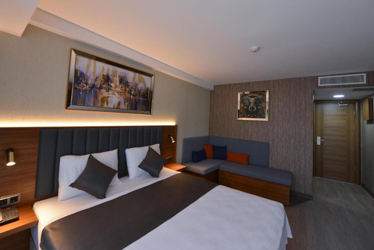 Istport Garden Hotels Arnavutkoy Exterior foto A room at the hotel